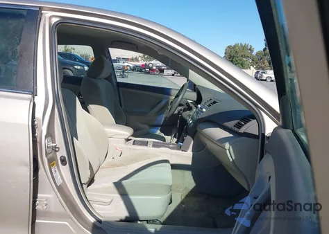 2007 Toyota Camry Ce z USA, uszkodzony, nr VIN 4T1BE46K87U573835